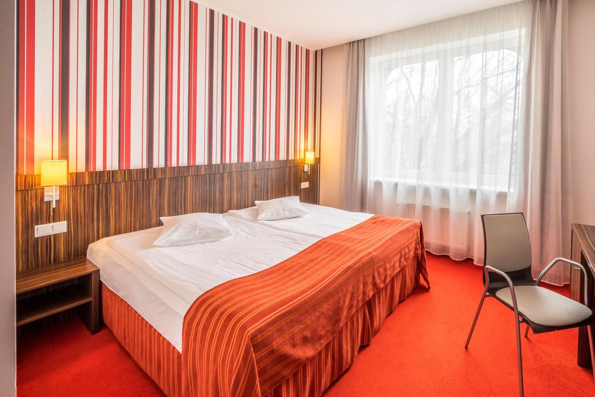 Rija Vef Hotel With Free Parking Riga Zimmer foto